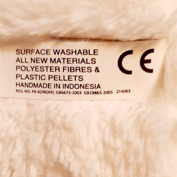 Aurora World White/Pink Bear Plush 10" With Textured Ribbed Heart And Feet - Picture 9 of 10